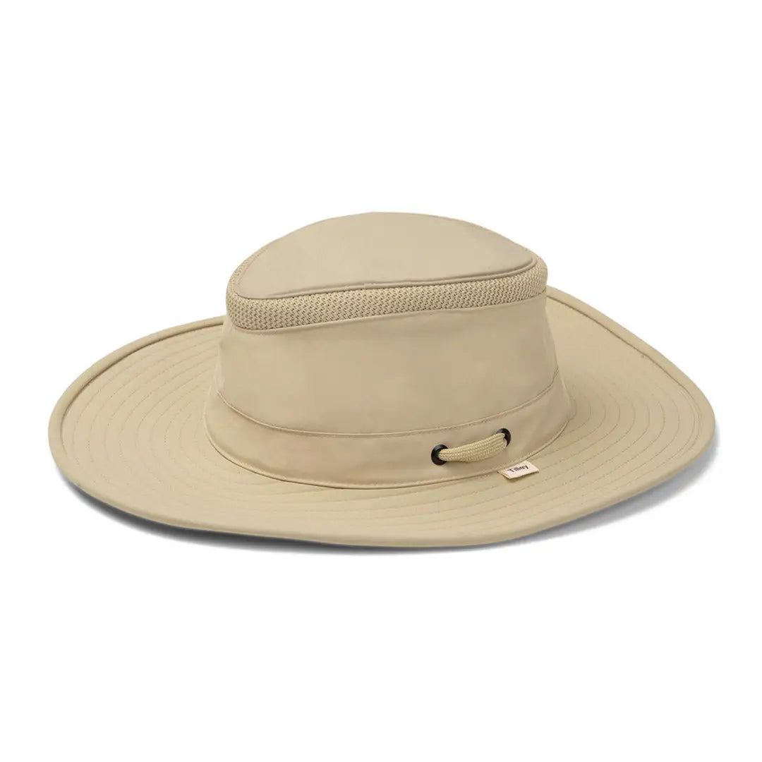 mens hats in seersucker-Tilley LTM6 Airflo Hat