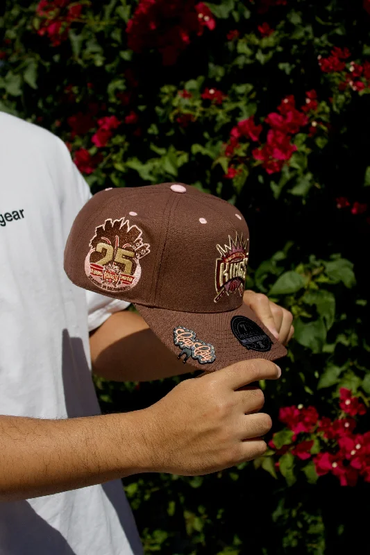 mens hats for halibut fishing-NEW MITCHELL & NESS BROWN SACRAMENTO KINGS DYNASTY FITTED W/ 25TH ANNIVERSARY PATCH